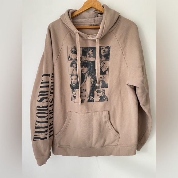 Taylor Swift Hoodie Women’s Large Eras Tour Official Tour Merch Sweatshirt - Picture 1 of 8